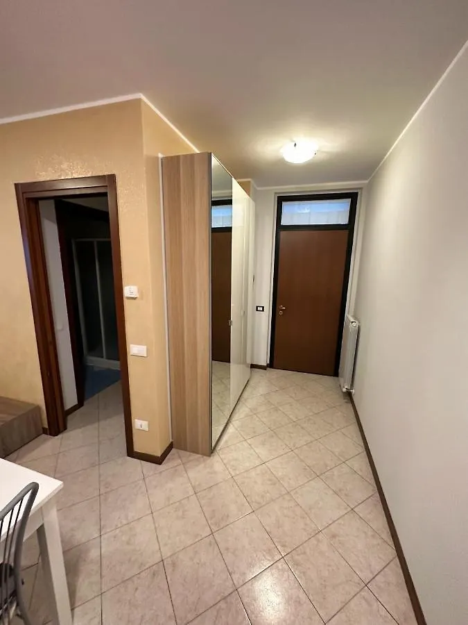 B E B House Appartement Castellanza Italië