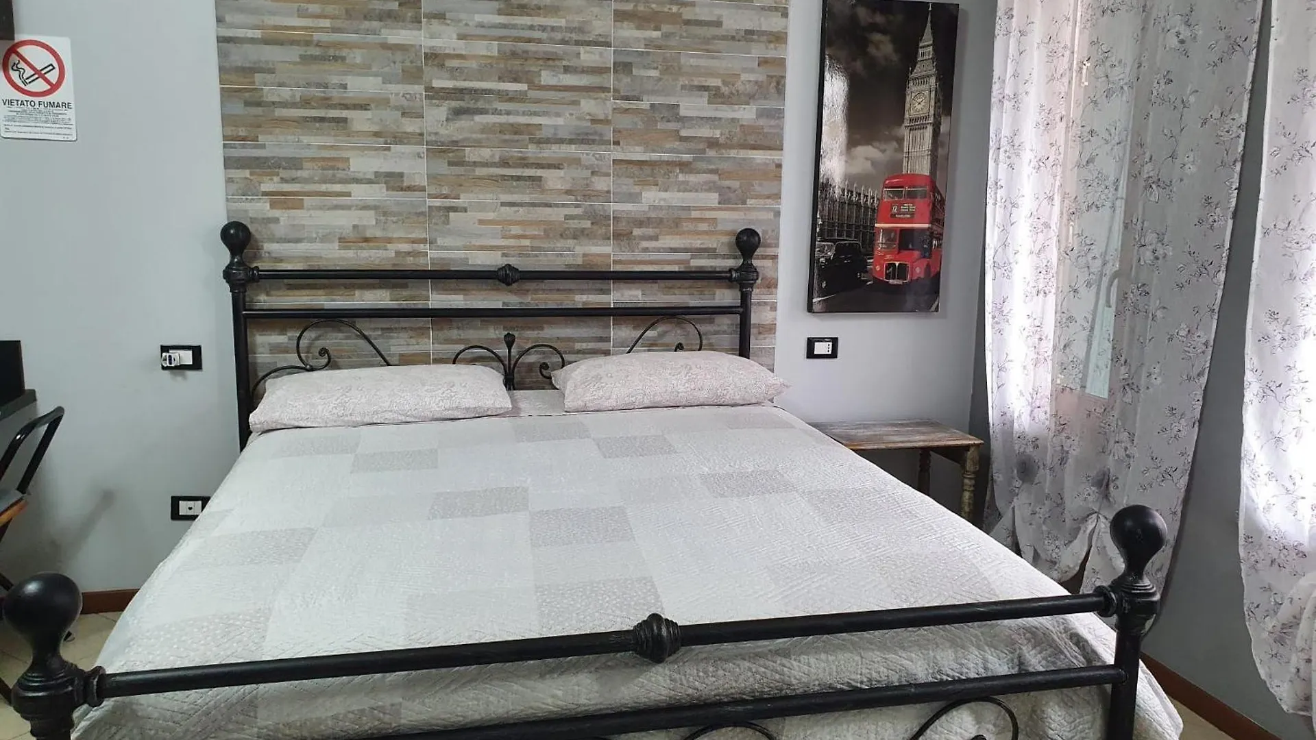 B E B House Apartment Castellanza Italy